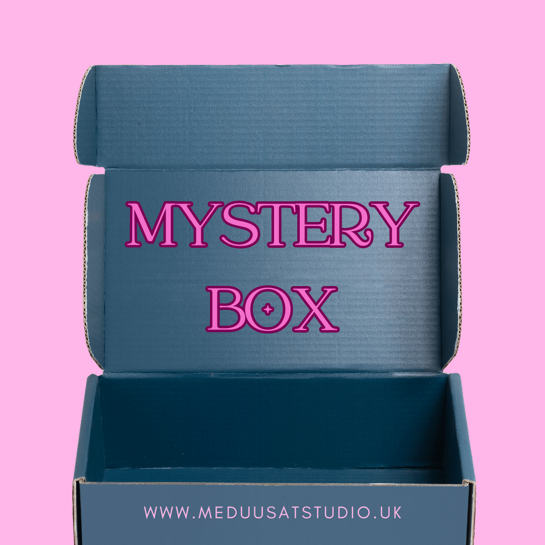 Mystery Box - Meduusat Studio