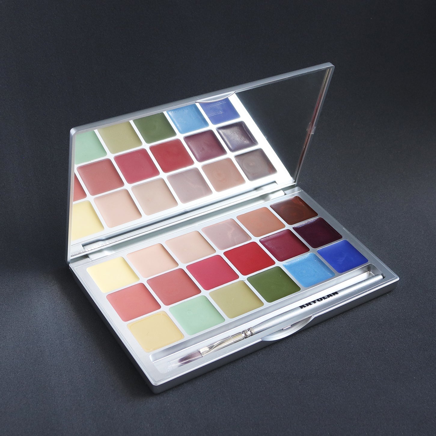 Makeup - Meduusat Studio