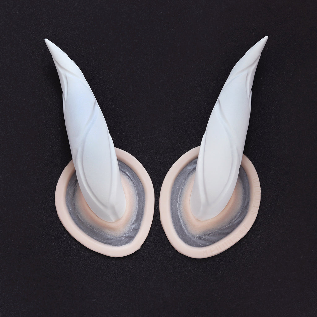 Curved Horns
