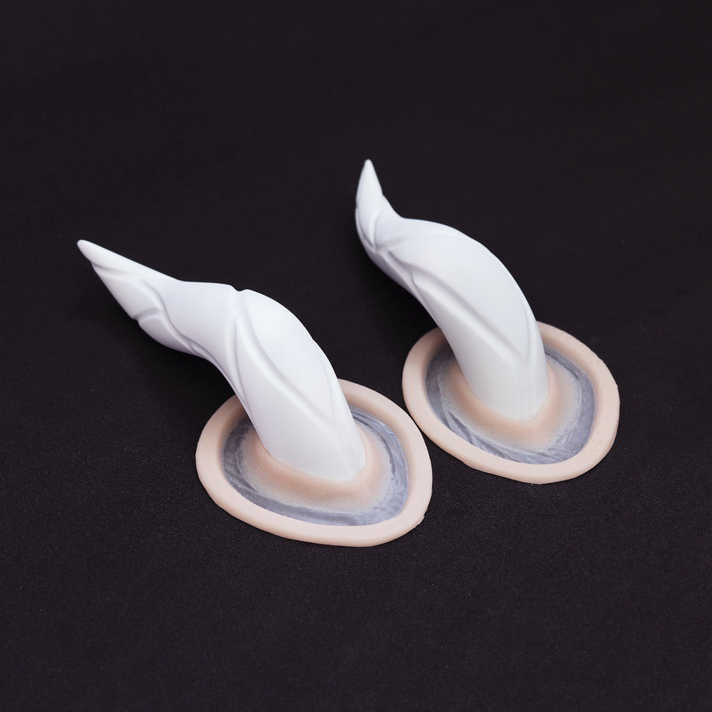 Curved Horns