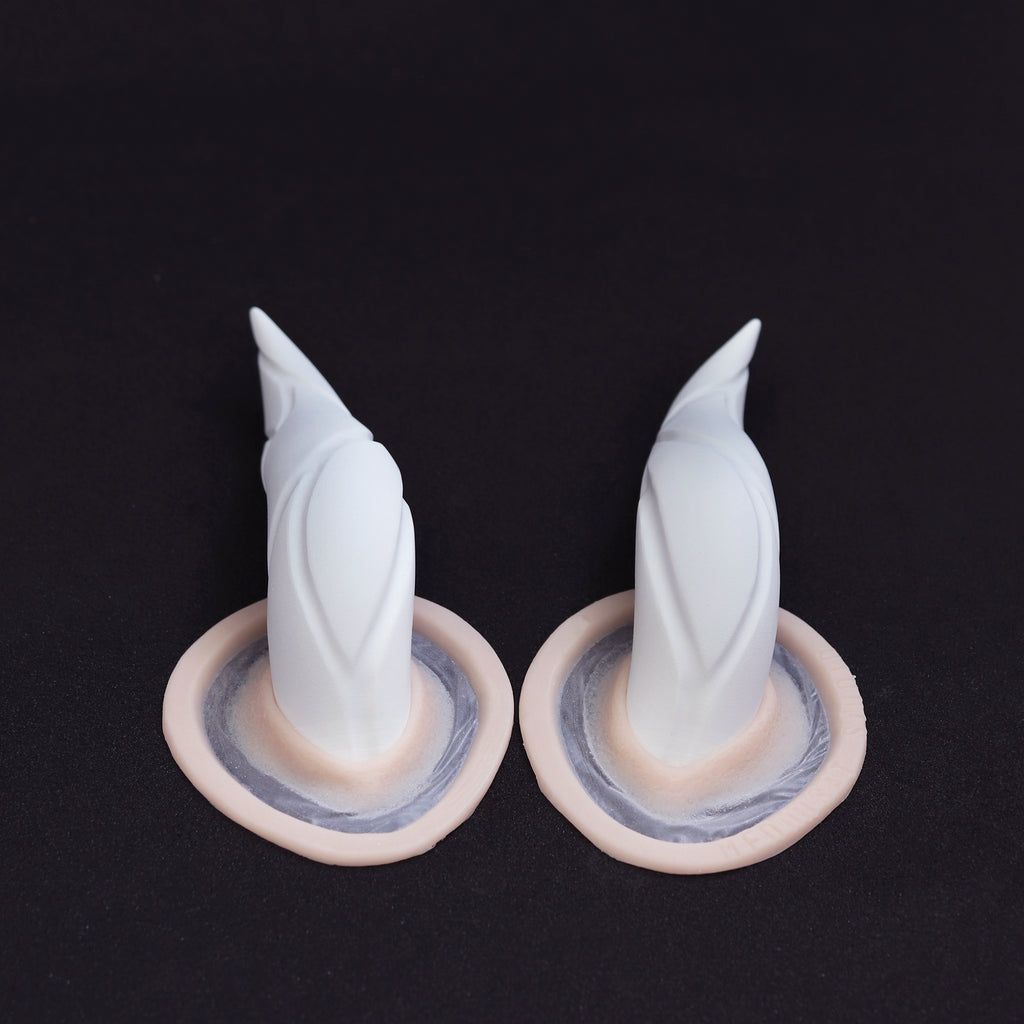 Curved Horns