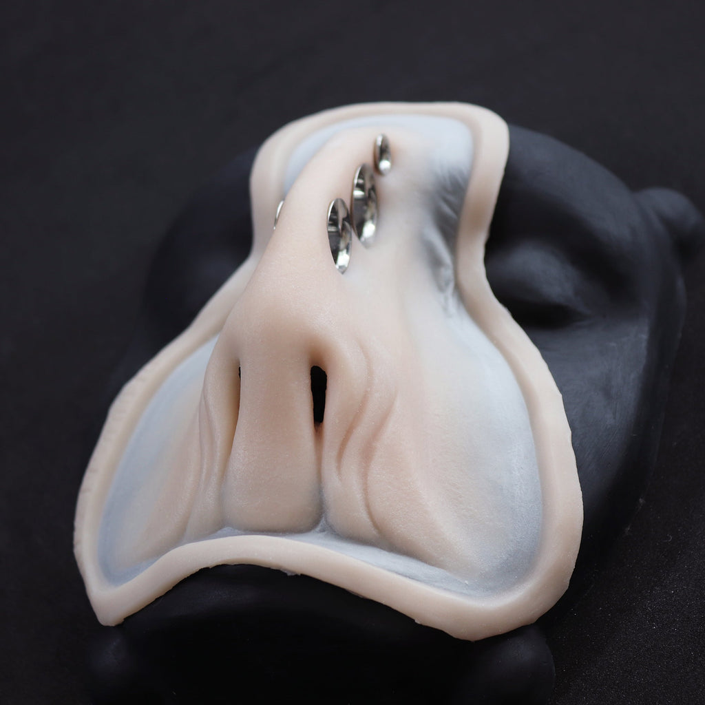 Tunnel Nose - Meduusat Studio